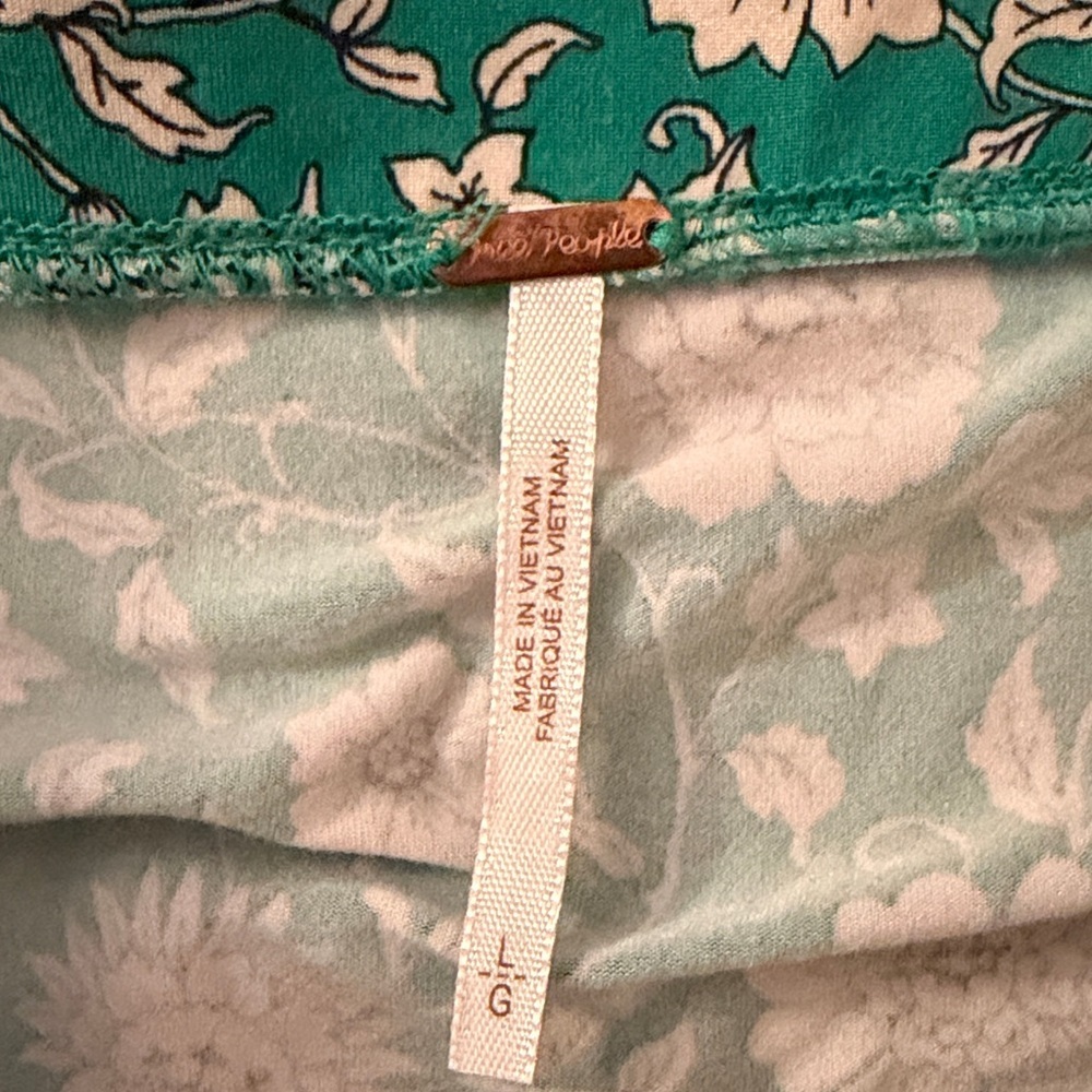FREE PEOPLE Green Floral Sarong size Large - Picture 5 of 6